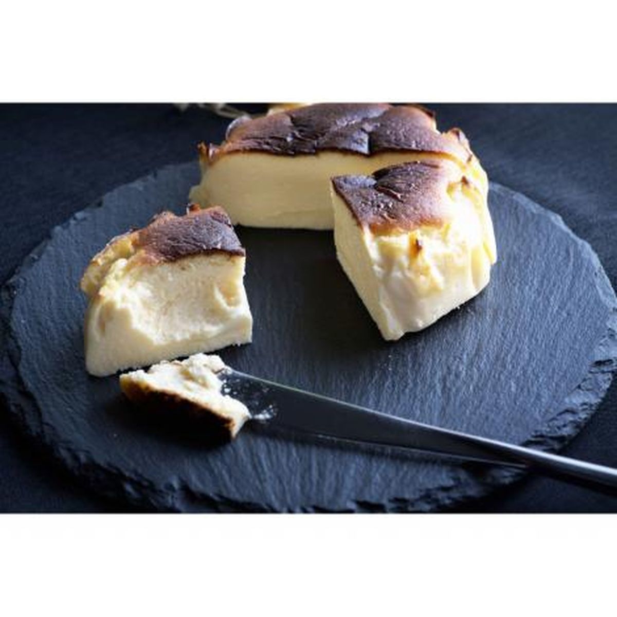 CINQ SENS(サンク サンス)オリジナル 米卵を使用したバスクチーズと日本一の茶師が手掛けた出雲産抹茶のチーズケーキセット(直径9cm×2個)